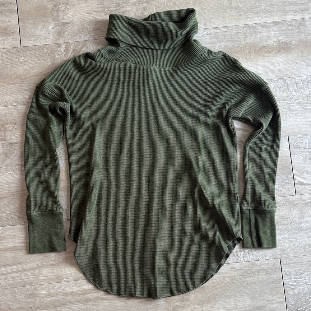 The Group Babaton Green Waffle Knit Long Sleeve Turtleneck Size XS